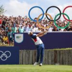 PARIS, FRANȚA - 04 AUGUST: Scottie Scheffler din echipa Statelor Unite ale Americii pornește de pe prima gaură în timpul celei de-a patra zile a Jocurilor Individuale Stroke Play pentru bărbați în ziua a noua a Jocurilor Olimpice Paris 2024 la Le Golf National pe 04 august 2024 în Paris, Franța. (Foto de Kevin C. Cox/Getty Images)