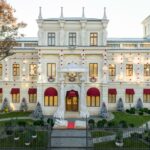 TOFF Galleries situată în Palatul Știrbei din București